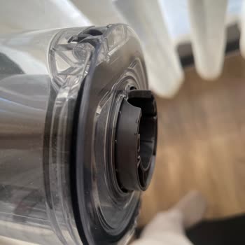 Dyson V15 Süpürge Defolu Ve Servis Sonrası Hasarlı Çözüm Bekleniyor