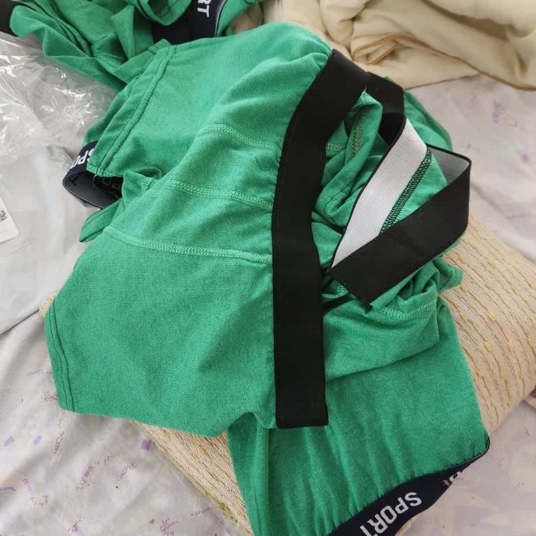 Facebook Reklamıyla Uyuşmayan İç Çamaşırı Ürünleri İçin İade Ve Ücret İadesi Talebi