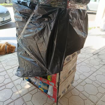 Patos Standındaki Tarihi Geçmiş Ürünler İçin İade Ve Tazminat Talebi