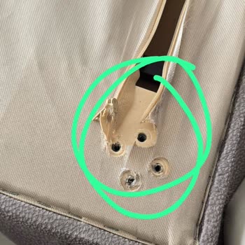 İstikbal Mağazasından Teslim Edilen Koltuk Takımının Kullanılmış Ve Kusurlu Olması