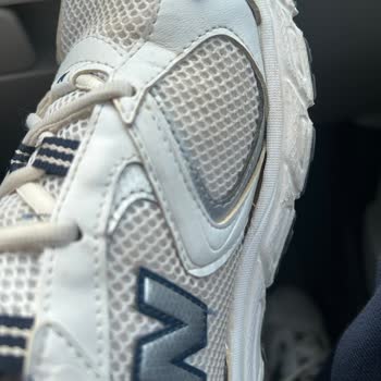 Fiş Yok Diye Ayıplı New Balance Ayakkabıya Değişim Reddini Kınıyorum