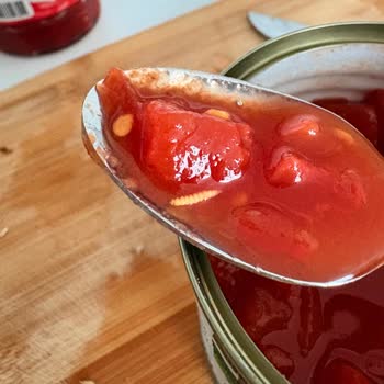 Domates Konserve İçinde Kurt Buldum: Güvenim Sarsıldı, Geri Çağrı İstiyorum