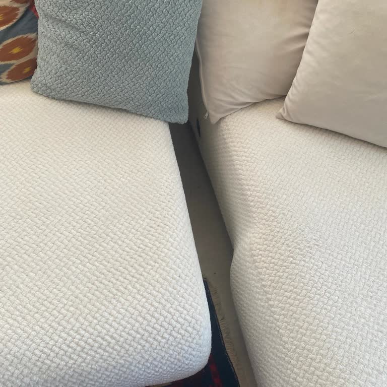 Taşpınar Alışveriş Merkezleri Koltukları Aldık 60 Gün Geçti Bağlantı Aparatları Yok