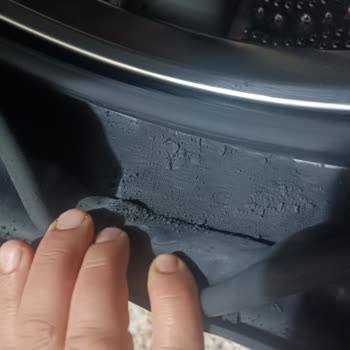 Profilo Çamaşır Makinesinde Körük Lastiği Değişimi Sonrası Çamaşır Yırtılması Ve İade Talebi