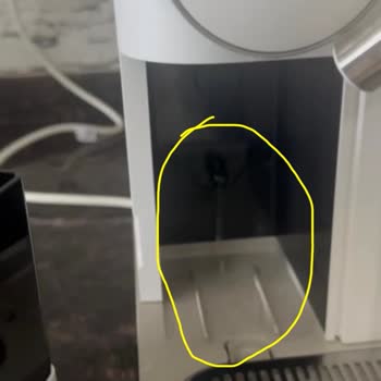 Kusurlu Nespresso Makinesi İadesi 1 Ay, Çalışan Parça Yok