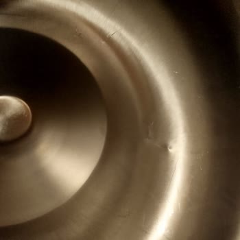 Sürat Kargo'dan Gelen Hamur Yoğurma Makinesinde Parçalar Kırık Ve Fiş Hasarlı