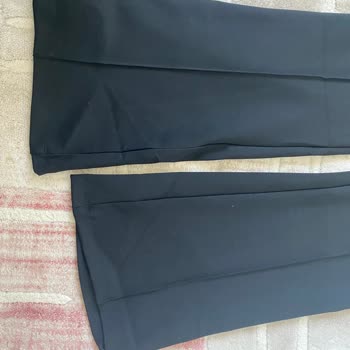 Paçaları Hatalı Pantolon: Kalite Kontrol Sorunu Ve Hediye Çeki Talebi