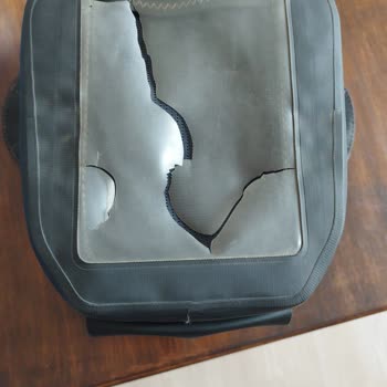 Depo Üstü Çantamda Çatlak, Garanti Reddi Beni Hayal Kırıklığına Soktu