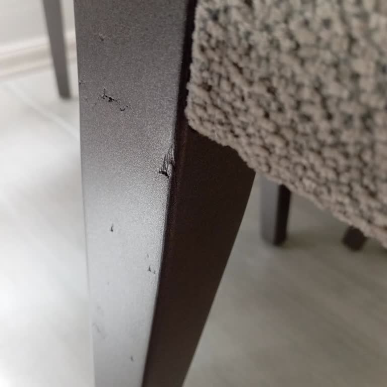 Kilim Mobilya Aksaray’da Ahşap Sandalyelerdeki Kusurlu Ürün Ve Garantisiz Satış Şikayeti