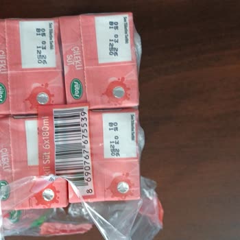 Son Kullanma Tarihi Geçmiş Süt Satışı Çocuk Sağlığını Tehdit Ediyor