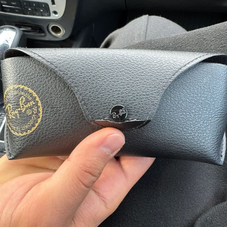 Kusurlu Rayban Kılıfı Değişimi Ve Ücret İadesi Talebi