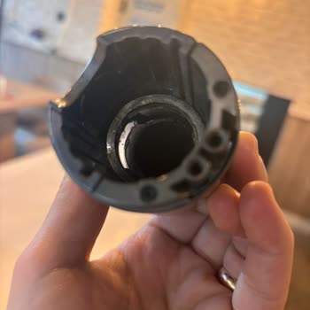 Dyson V12 Süpürgesinin Bağlantı Parçası Garanti Kapsamında Değiştirilmedi