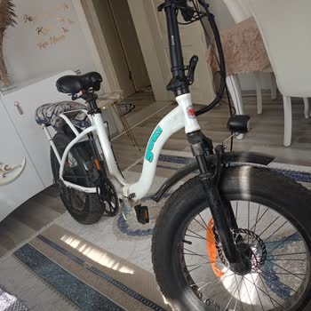 Teşhir Ürün Elektrikli Bisiklet Arızalı, Mağaza Servisi Organize Etmeli