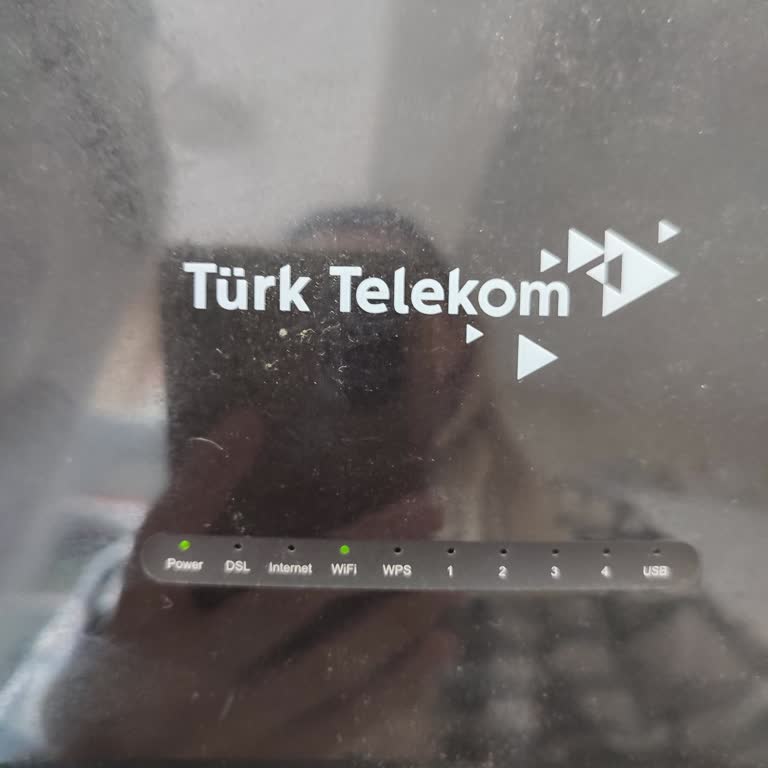Sık Kesintili ADSL İnternetim Sürekli Kesiliyor Ve Çözüm Bekliyorum