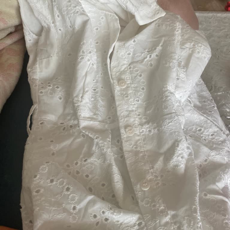 Kemerli Elbise Kemersiz Gönderildi