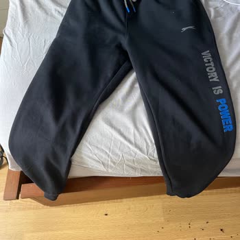 Eşofman Altı Kıyafetlerime Pamuk Bırakıyor