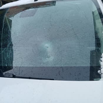 Peugeot Rifter Ön Camı Stokta Yok, Ticari İşlerim Durdu