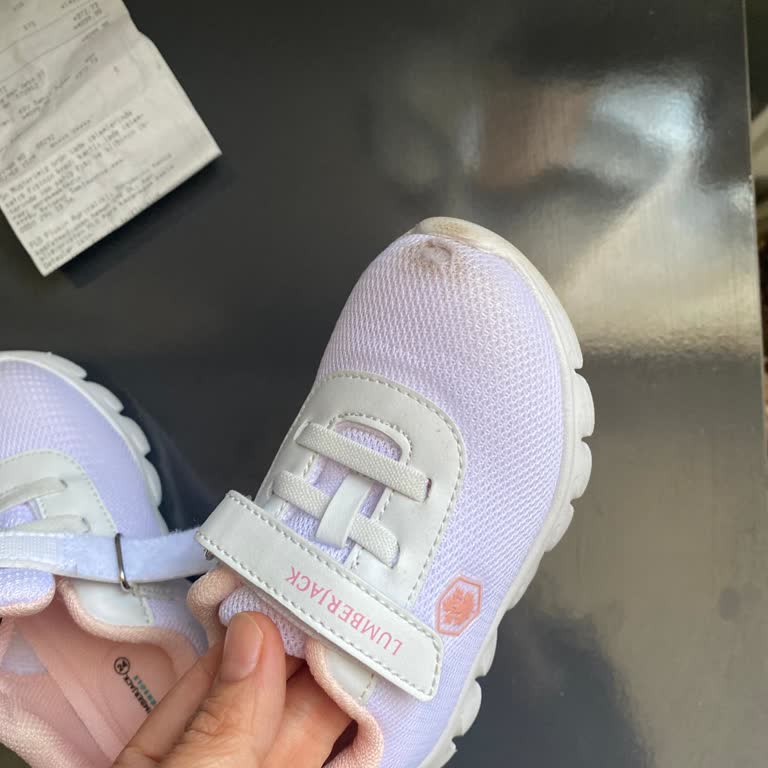 FLO Ayakkabı Yeni Aldığım Ayakkabı 5 Dakikada Yırtıldı Mağaza İade Yapmadı