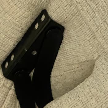 Ağır Hasarlı Köşe Takımı Ve Geciken İade, Showroomda Polis Tehdidi