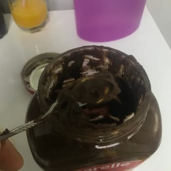 Giresun BİM Sagra Saralle Fındık Kremasında Metal Parça Bulundu