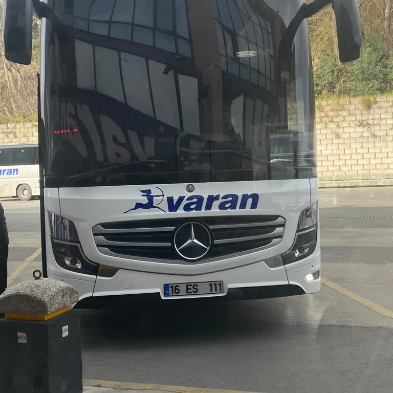 Buz Gibi Otobüs, Kayıp Valiz Ve Sert Çalışan Tutumu