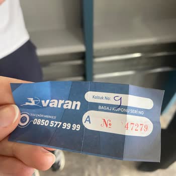 Buz Gibi Otobüs, Kayıp Valiz Ve Sert Çalışan Tutumu