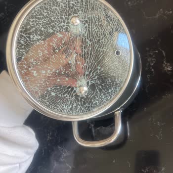 Schafer Tava Kapak Camı Kullanılmadan Çatladı, Garanti Kapsamında Değişim Talebi