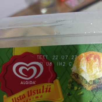 Üst Kısmı Pütürlü Ve Tatı Değişmiş Dondurma İçin Saklama Ve Nakliye Hatası İddiası