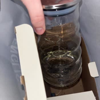 Kırılan İnce Camlı Yağdanlık Ve 400 TL İade Talebi