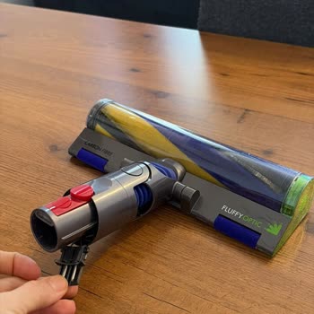 Dyson V12 Zemin Başlığının Kablosu Çıkıyor Ve Garanti Desteği Reddedildi