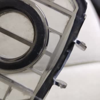 Arnica Solara Tower Süpürgesi Atık Deposu Kapağı Kırıldı, Yetkili Servisten Yanıt Yok