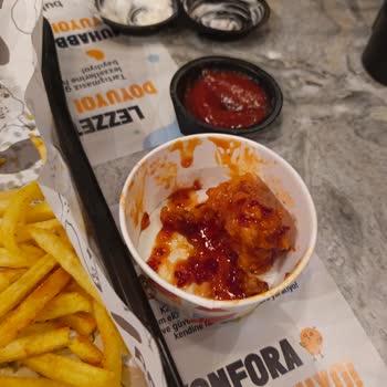 Anka Mall Doyuyo Şubesinde Uzun Bekleme, Yanlış Sipariş Ve Kaba Personel