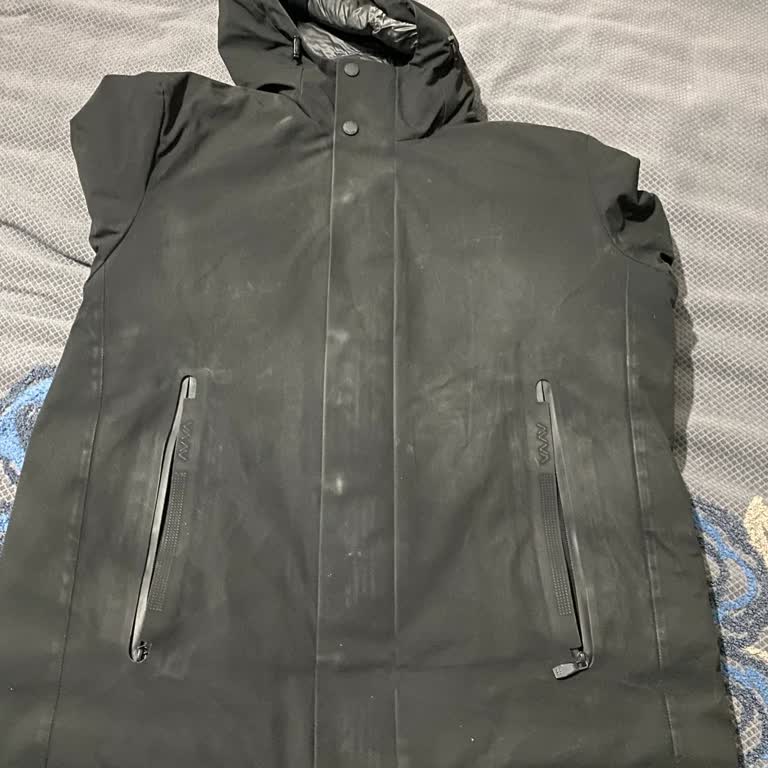 Yüksek Fiyatlı Şişme Montta Parlama Ve Mağaza Reddi