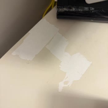 Larissa Koltuk Takımı Ve TV Sehpasında Boya Soyulması, Garantiden Servis Çaresizliği