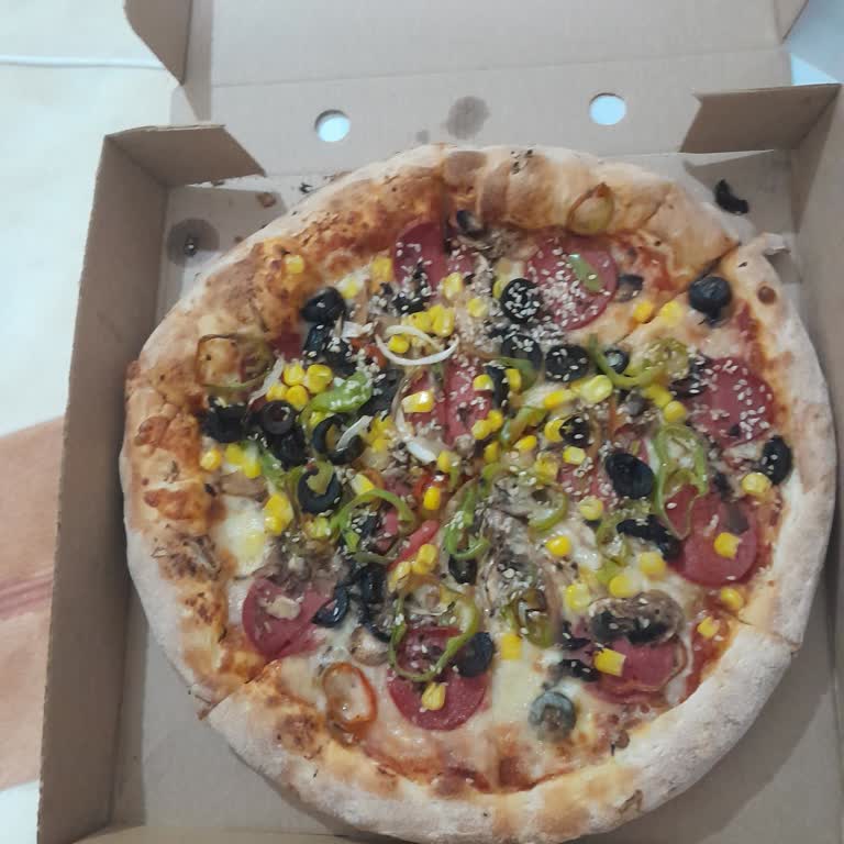 Terra Pizza'dan Alınan Siparişte Ücretli Ekstra Malzeme Eksik Ve Geç Teslim