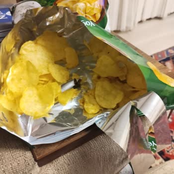 Lays Cipsinde Kuru Böcek Tespiti: Hijyen Ve İade Talebi