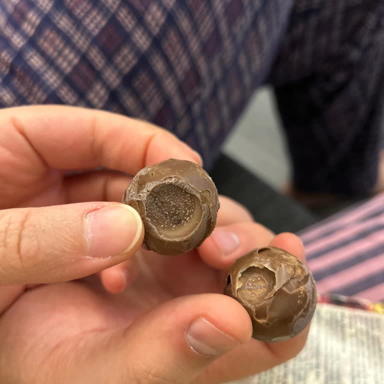 Kahve Dünyası Çikolatasında Yağ Benzeri Oluşum Ve Rahatsız Edici Tat