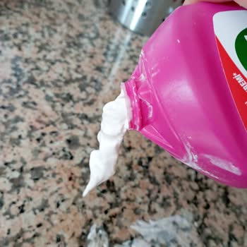 Cif Sakura Kremi Donmuş Katı Durumda, İade Talebi