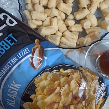 A101'de Çerezza Cips Paketi İçinde Metal Parça Ve Karton Parçaları: Güvenlik Riski