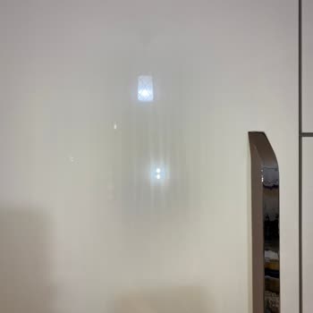 Glint Temizleyicinin Mutfak Dolaplarına Verdiği Kalıcı Zarar Kabul Edilemez