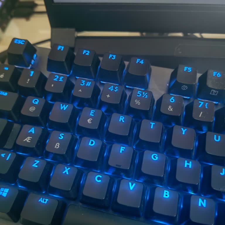 Logitech G512 Klavyede D Tuşu Arızası Ve Garanti Dışı Destek Sorunu