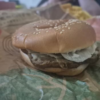 Eksik Ve Tek Köfteli Burger King Siparişi Şikayeti