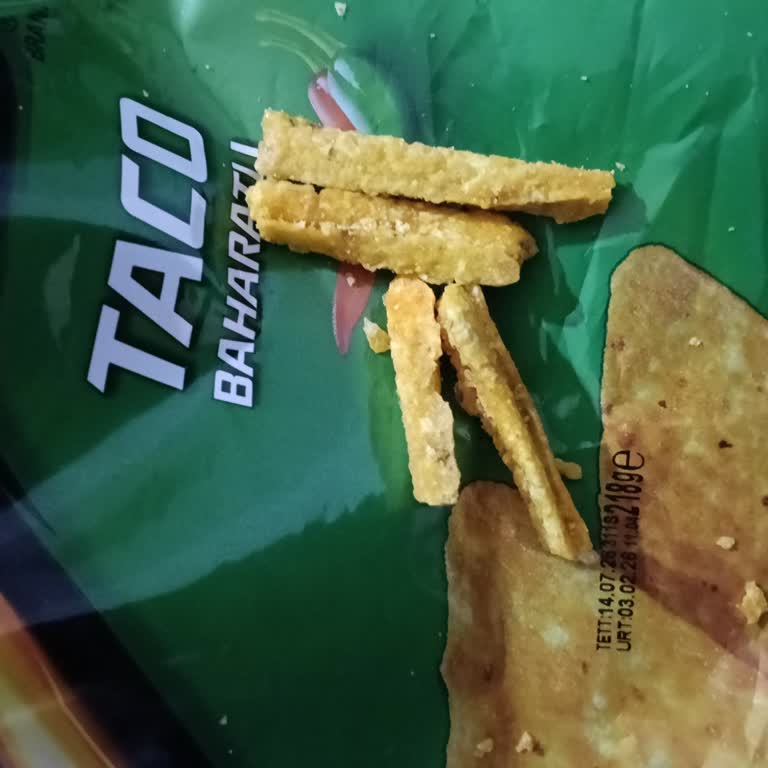 A101 Doritos Taco Mega'de Yabancı Cisim Dişimi Kırdı Ve Sağlığımı Tehlikeye Attı