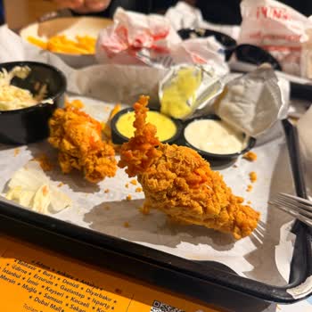 Doyuyo Şubesinde Tavuk Kanatında Saç Bulunması Hijyen Endişesi