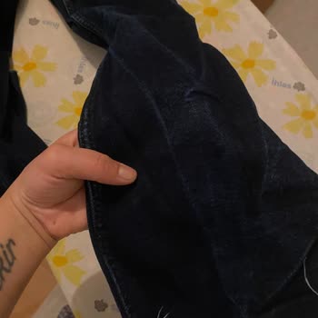Mango Lacivert Kot Pantolonunun Hızlı Renk Solması Ve Kalite Sorunu