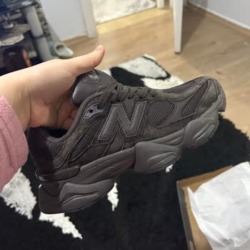 Aksaraysneakerstr Renk Farkı Ve İade Reddiyle Mağduriyet