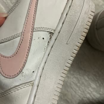 Satışta Verilen Telefonla Garanti Sözü Çelişiyor: Ayıplı Nike Air Max Ayakkabı Değişim Talebi