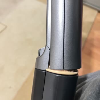 Philips XC7057 Şarjlı Dikey Süpürge Boru Muhafazası Kırıldı Garanti Talebi