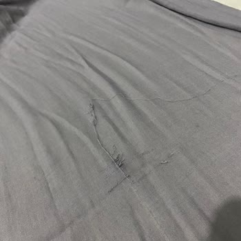 Aya Serisi Şallarda Tekrarlayan Dikiş Hataları Ve İplik Çekmesi