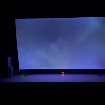 TCL TV'de Bulutlanma Ve Işık Sızması, Yetkili Servis İnceleme Reddetti